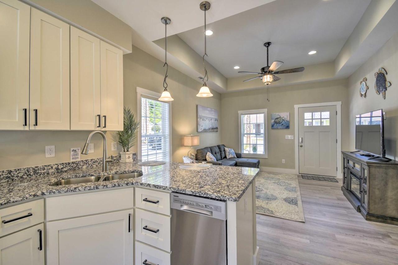 Ocean Isle Beach Home With Shared Lanai And Grill Dış mekan fotoğraf