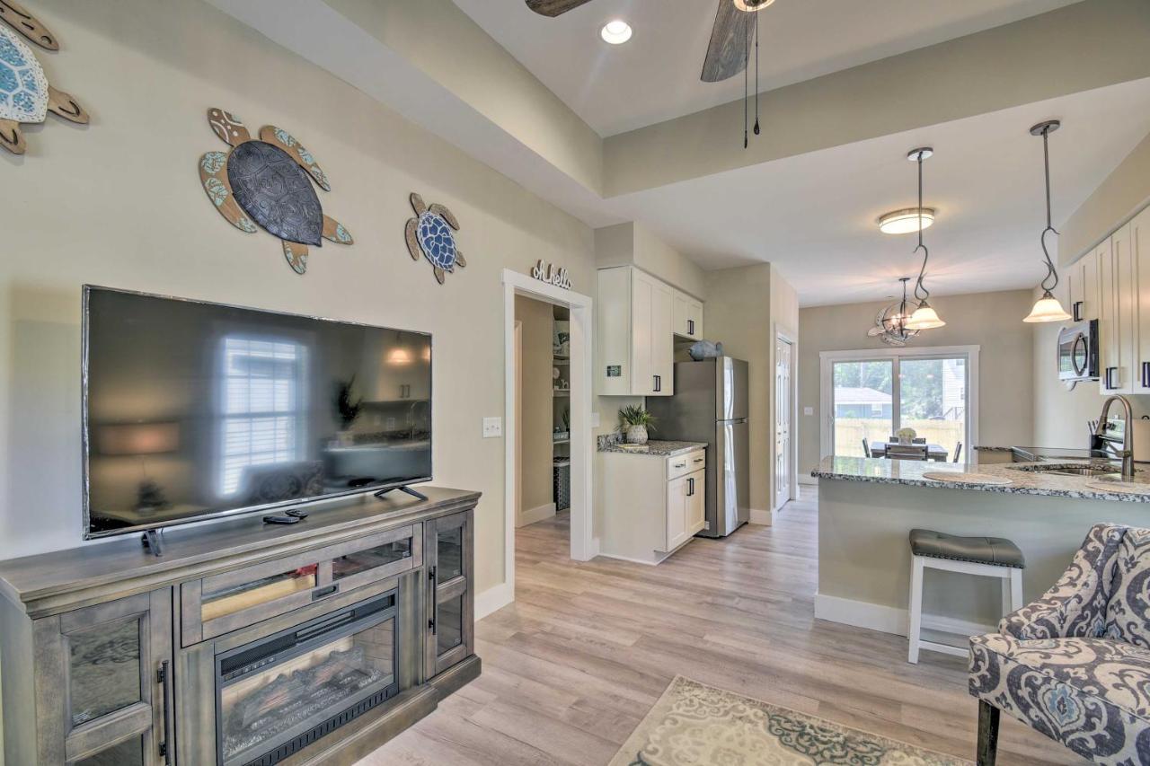 Ocean Isle Beach Home With Shared Lanai And Grill Dış mekan fotoğraf