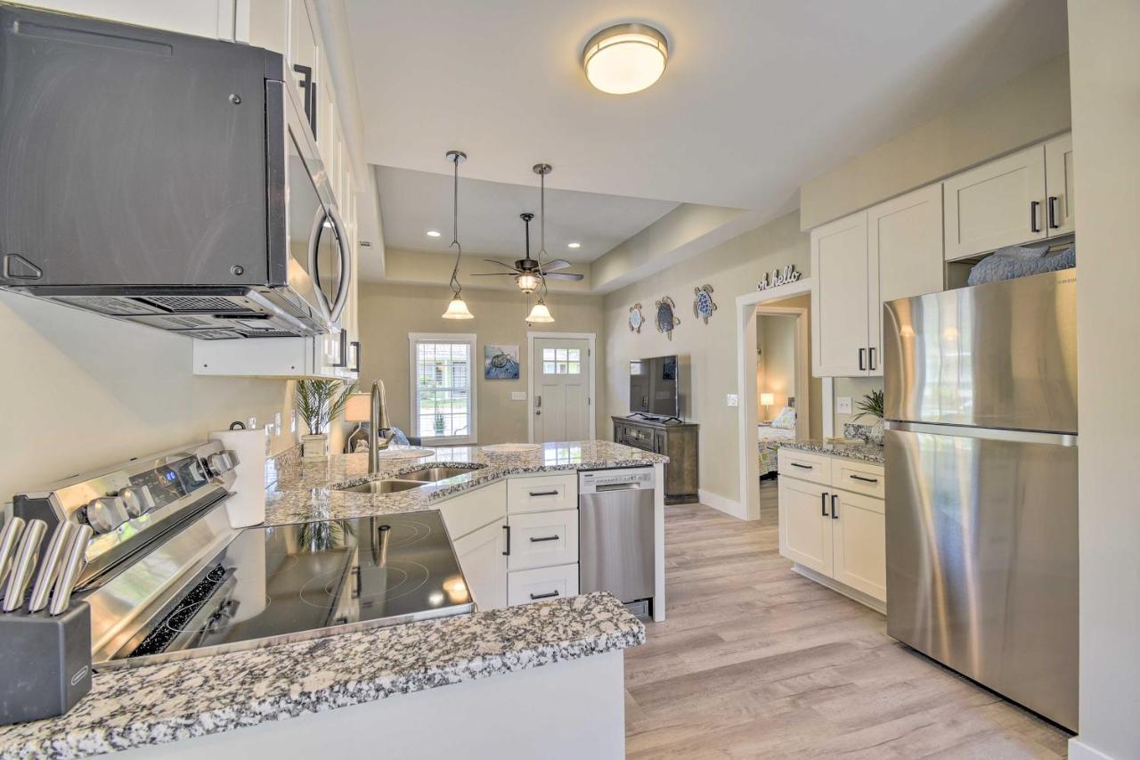 Ocean Isle Beach Home With Shared Lanai And Grill Dış mekan fotoğraf
